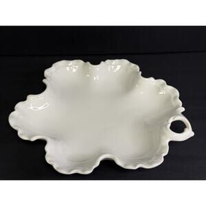 Vtg White Ruffled Bonbon Dish Made In Japan United China And Glass Co